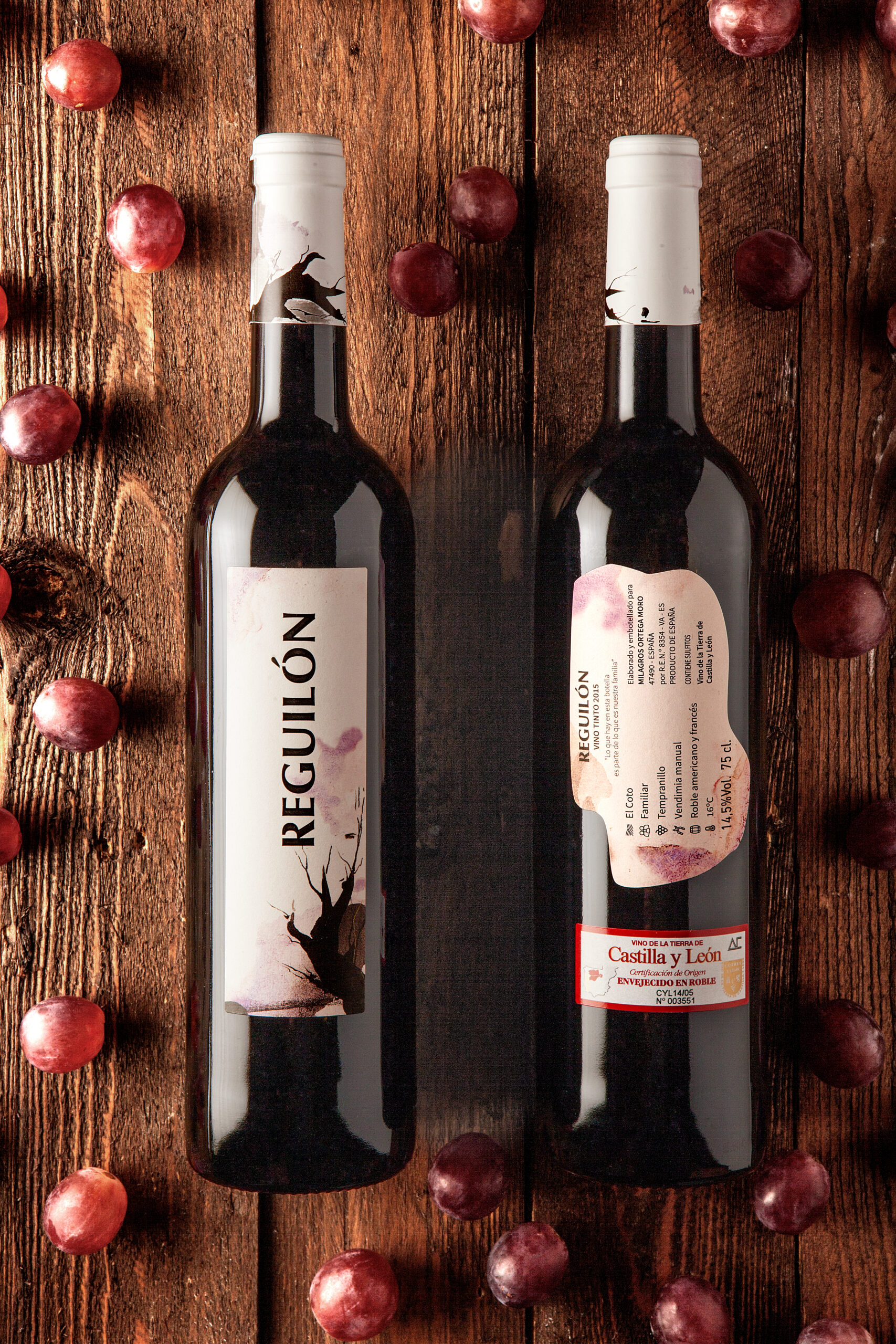 Reguilón: Un vino que habla claro: fruta viva, carácter y una personalidad que sorprende desde el primer sorbo. Si buscas un tinto con alma propia, aquí empieza tu descubrimiento.